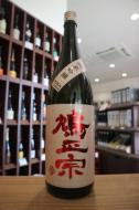 鳩正宗　純米吟醸　山田錦　直汲み生　ダークレッド　1800ml
