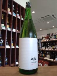 刈穂　Whitelabel　白麹仕込み　純米生　1800ml