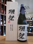 獺祭　純米大吟醸　磨き二割三分　木箱入　1800ml